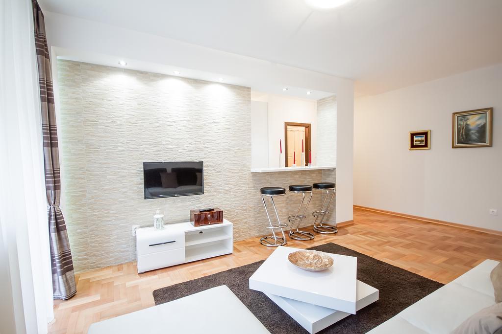 Apartments King Milan, City Center Белград Экстерьер фото